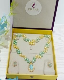 Sea Green and Yellow dual colour Freshwater Pearl Necklace With Monalisa Stone Pendent